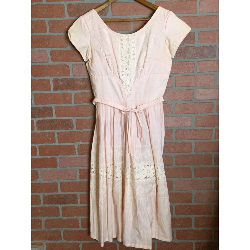 Vintage Womens Dress Floral Lace Detail Short Cap Sleeve Belted Pink - Picture 1 of 5